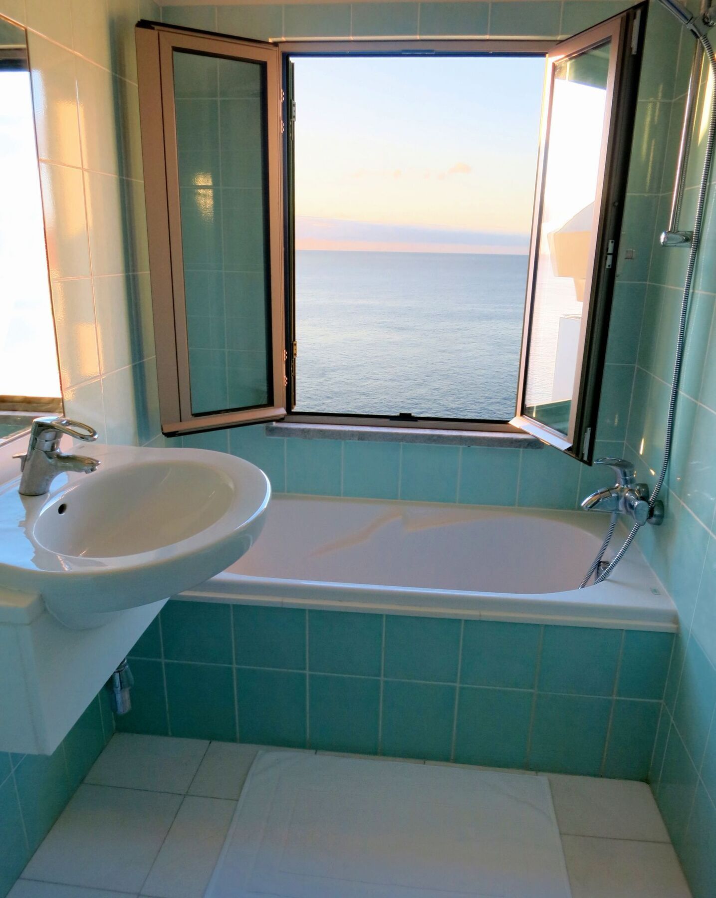Finest Rentals - Beachfront Penthouse Funchal  Luaran gambar